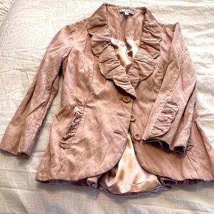 Cute quarter sleeve blazer